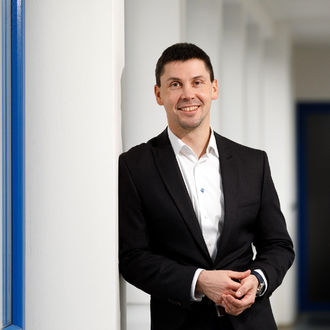 Kliknutím zvětšíte ředitel obchodu, marketingu, nákupu a jakosti, výzkumu a vývoje
Jan Teplý